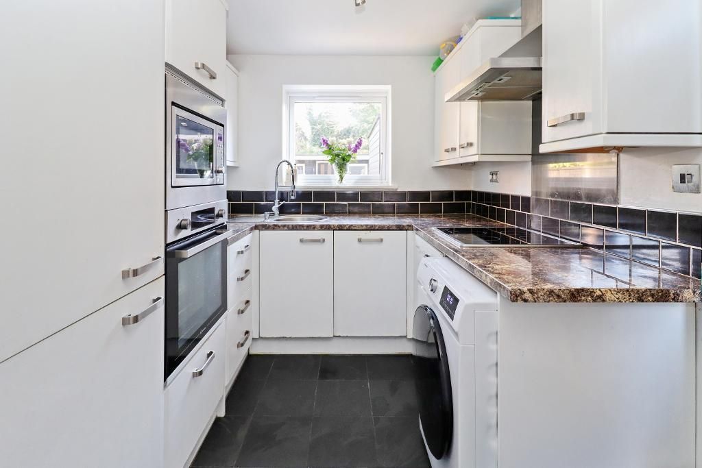 Property photo 2 of 16 Photo 2