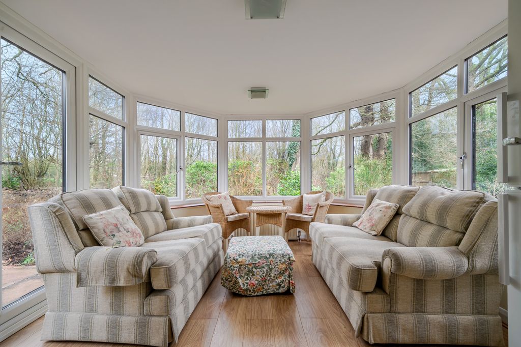 Property photo 3 of 13 3