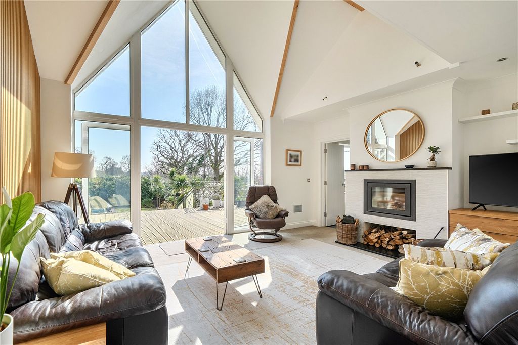 Property photo 3 of 19 Picture No. 51