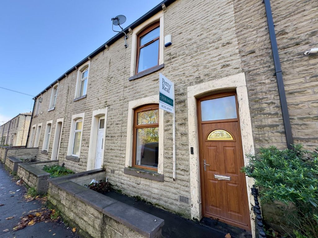 Property photo 1 of 11 Accrington Road, Burnley, For Sale, Modern Method
