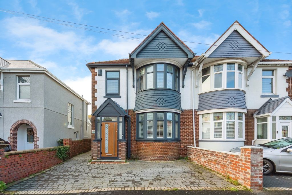 Property photo 1 of 24 Pbox-Img.Jpg