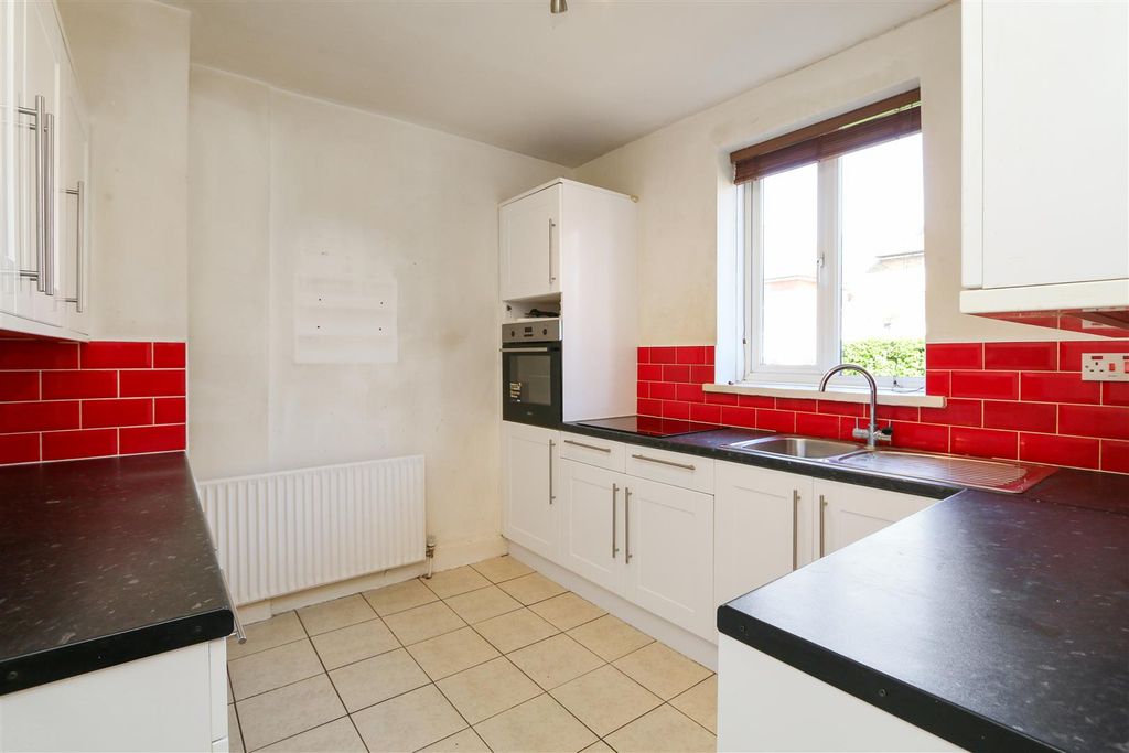 Property photo 2 of 11 Rt_Wt_Bxh_T_Job180_Broadmead_24_07042026132044_7.J