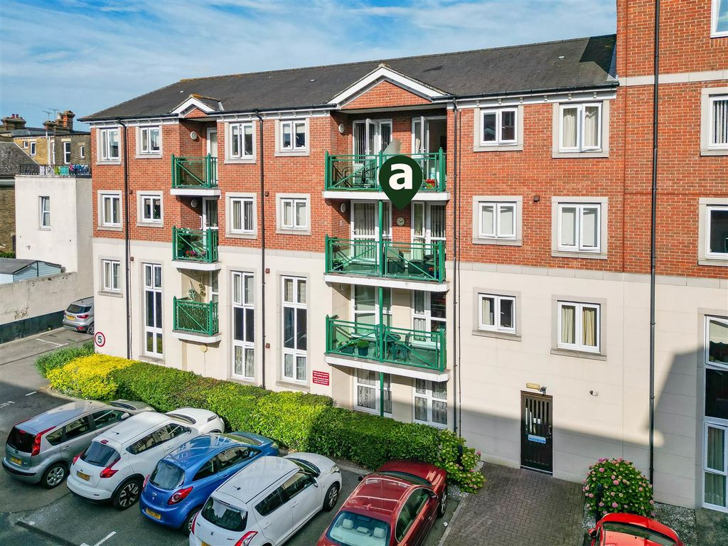 Property photo 1 of 19 Balcony/Car Park