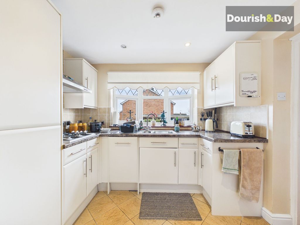 Property photo 3 of 22