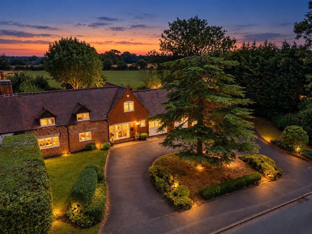 Property photo 1 of 25 2303 Stratford Road_1 Twilight.Jpg