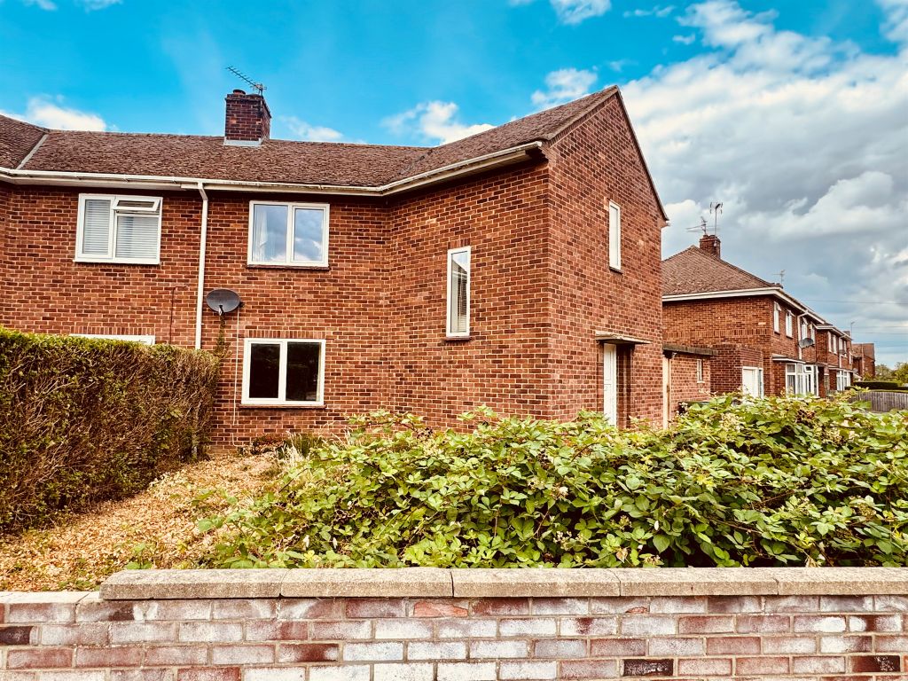 Property photo 1 of 12