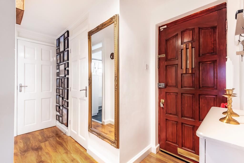 Property photo 3 of 9 Reception