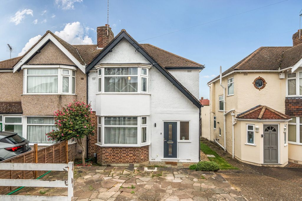 Property photo 1 of 23 1415463-1-6995Df8...