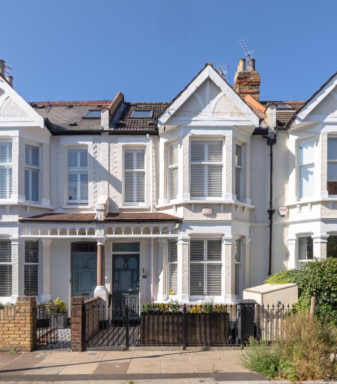 Property photo 2 of 29