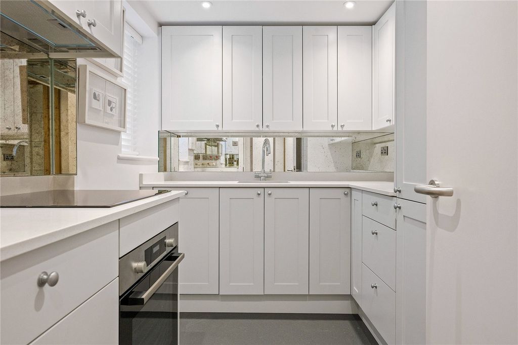 Property photo 2 of 15 Kitchen