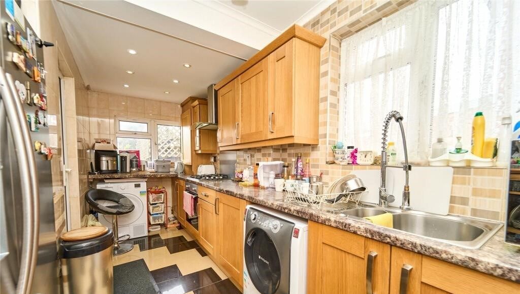 Property photo 3 of 14 Gallery