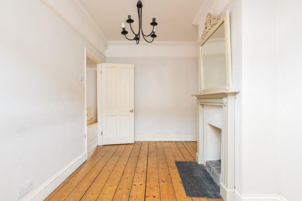 Property photo 1 of 15 17 Dunkirk-4.Jpg