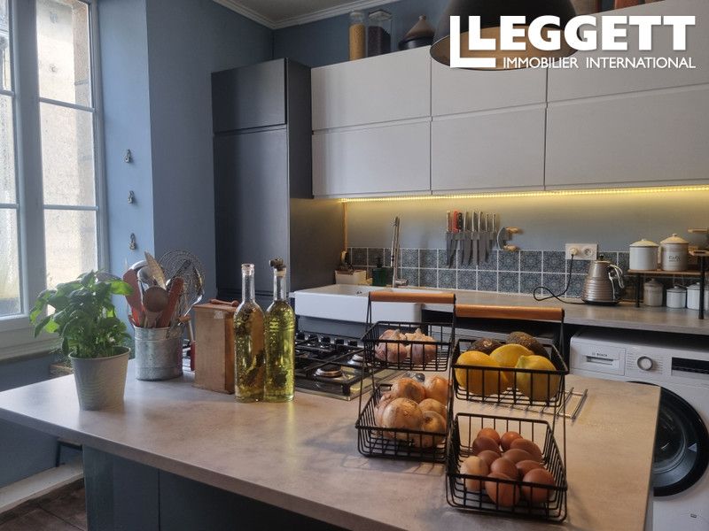 Property photo 3 of 10