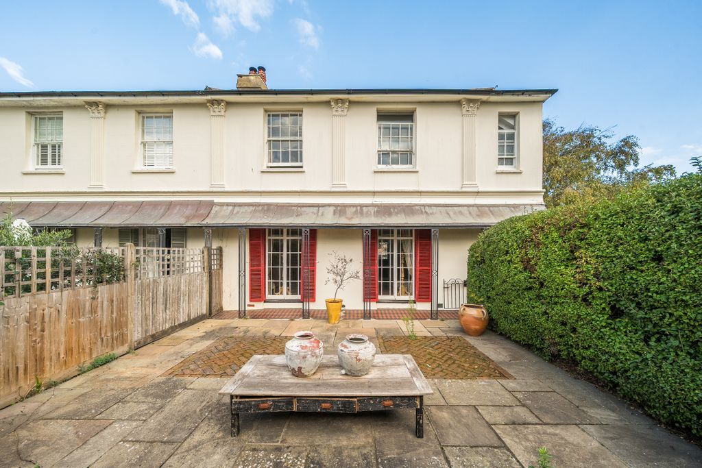 Property photo 1 of 24