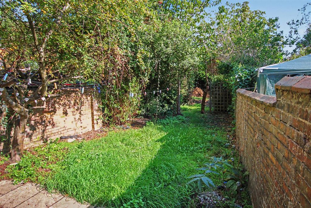 Property photo 2 of 14 Img_2084.Jpg