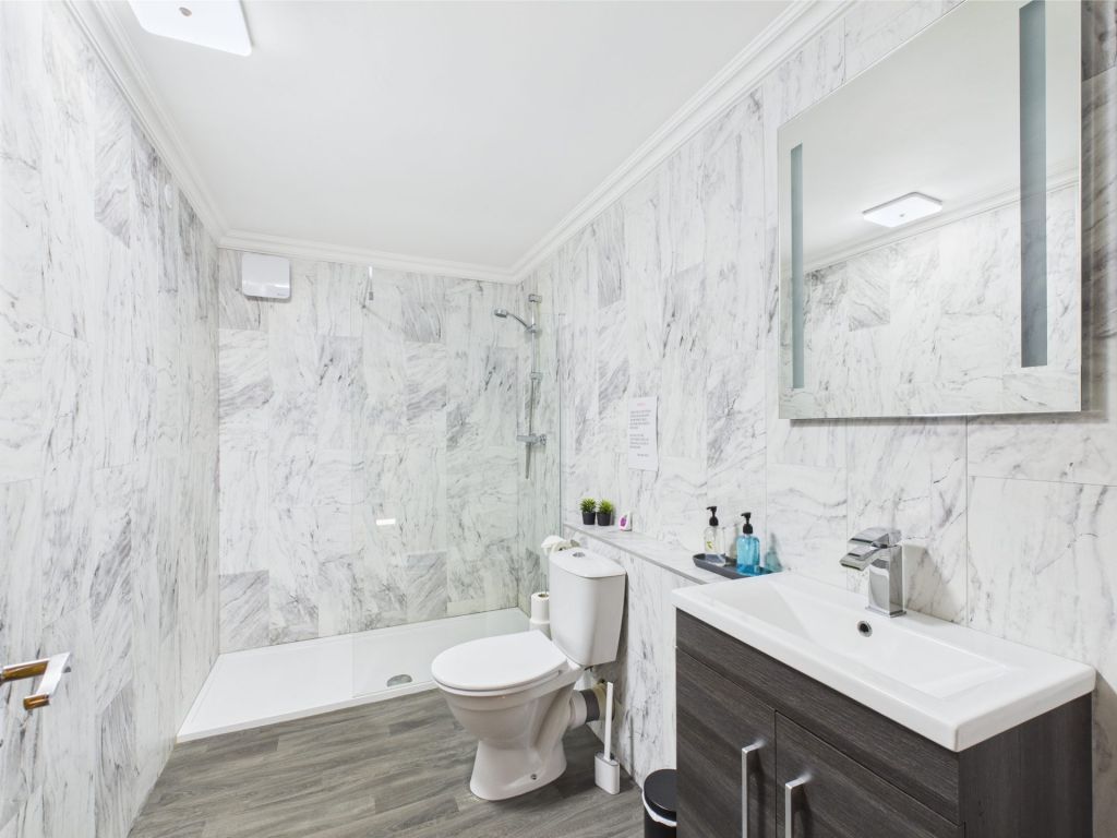 Property photo 3 of 25