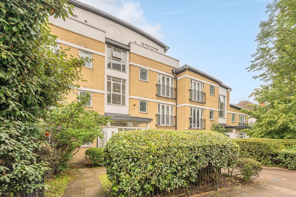 Property photo 1 of 15
