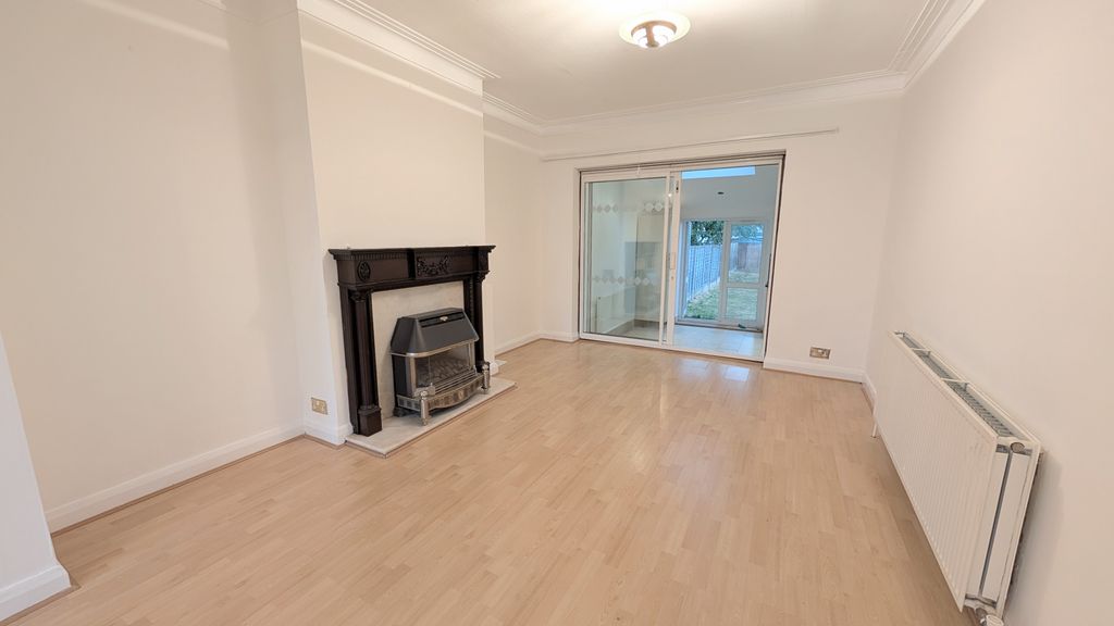 Property photo 3 of 14 Image