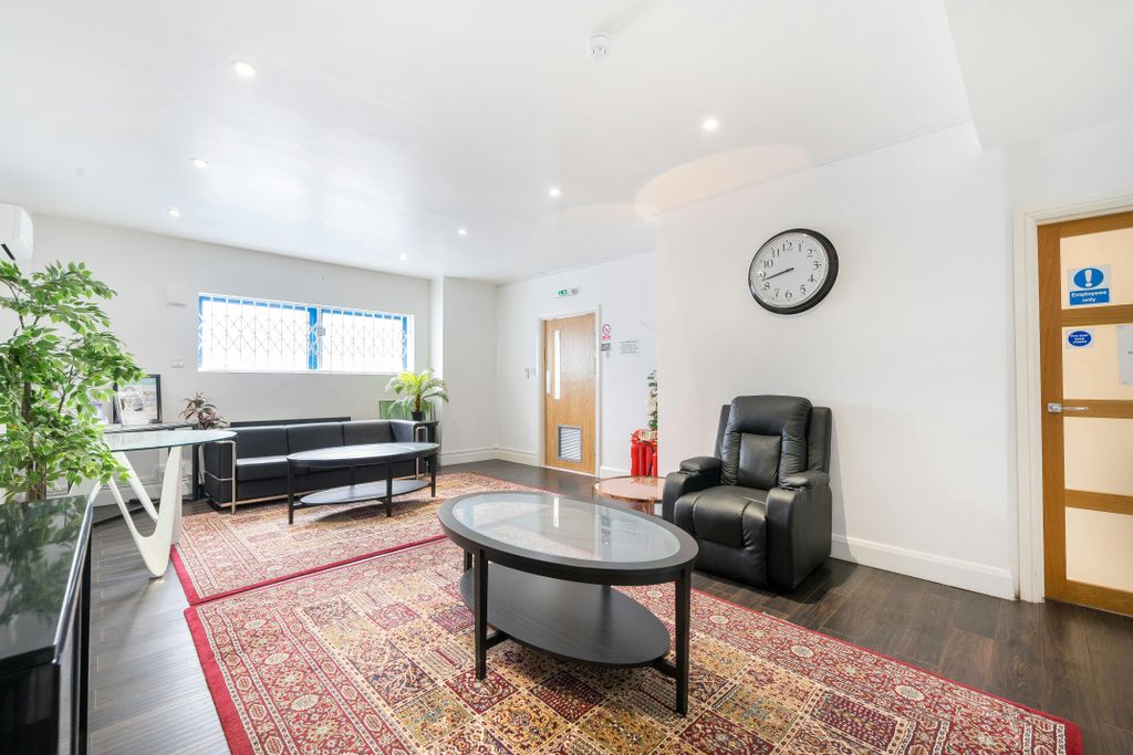 Property photo 3 of 8 1163902 2.Jpg