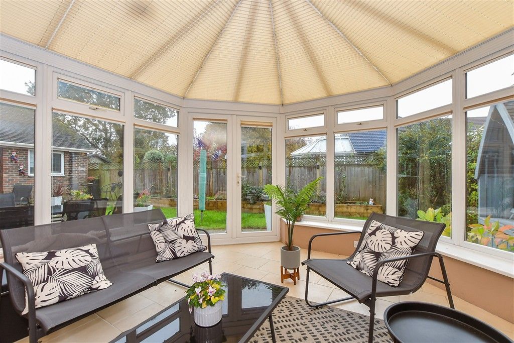 Property photo 1 of 17 Conservatory