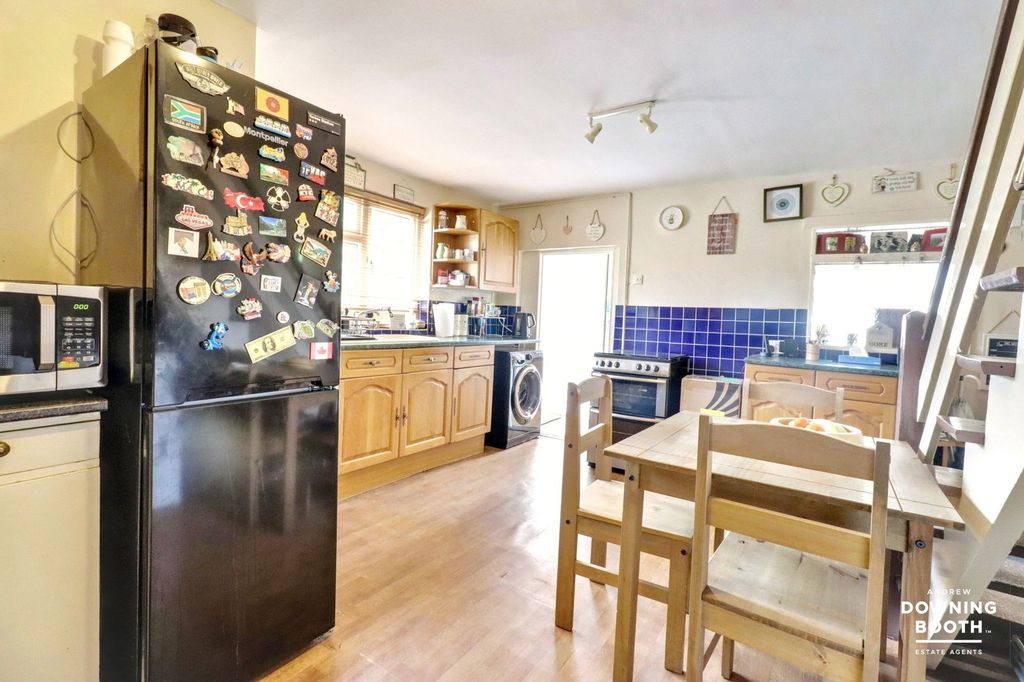 Property photo 3 of 20