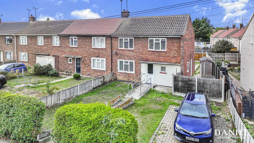 Property photo 1 of 30
