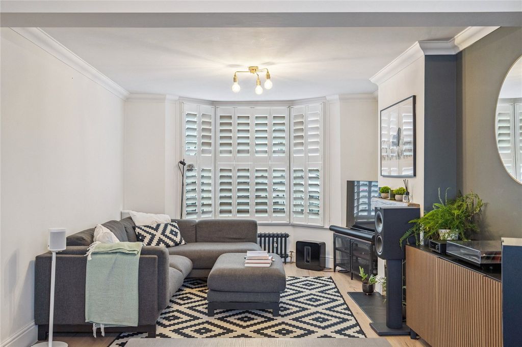 Property photo 2 of 21 Picture No. 35