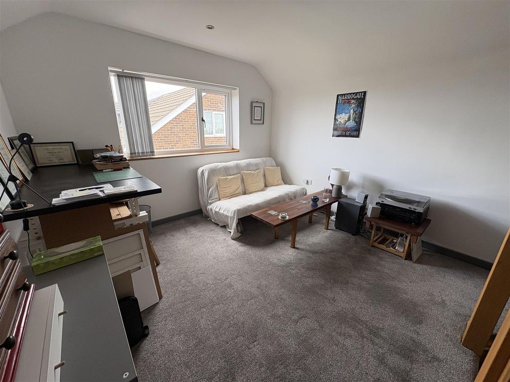 Additional image 6 of 2 bed semi-detached bungalow for saleHarewood Avenue, Heckmondwike WF16