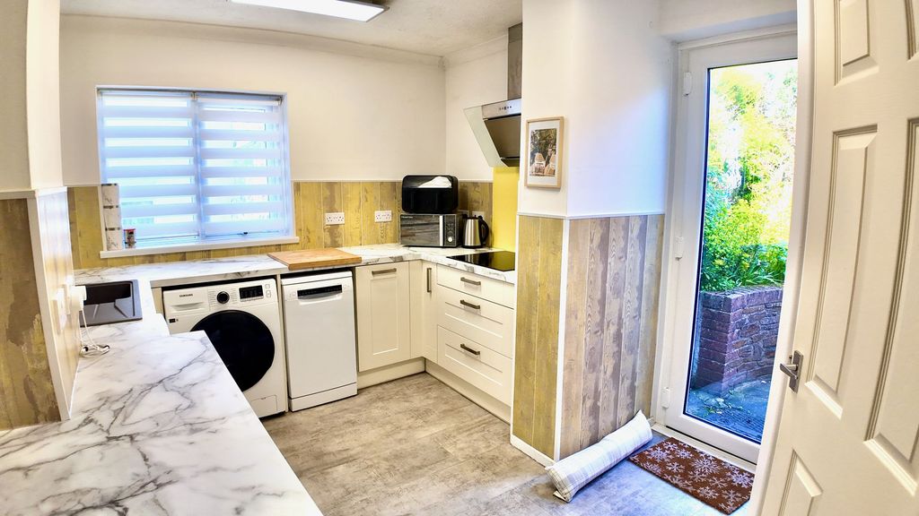 Additional image 4 of 2 bed semi-detached house for saleHighfield Crescent, Pontllanfraith NP12