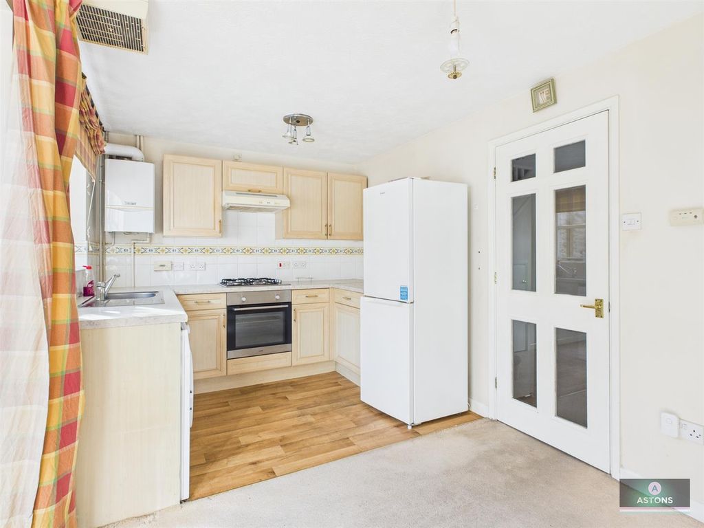 Property photo 3 of 15 Kitchen/Dining Room