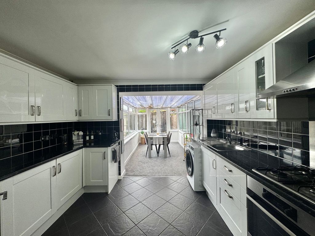 Property photo 1 of 14 Kitchen To Conservatory
