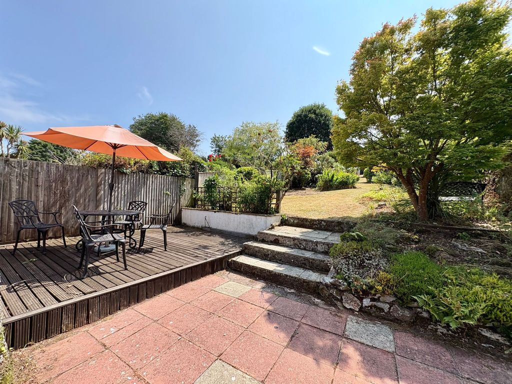 Property photo 3 of 36