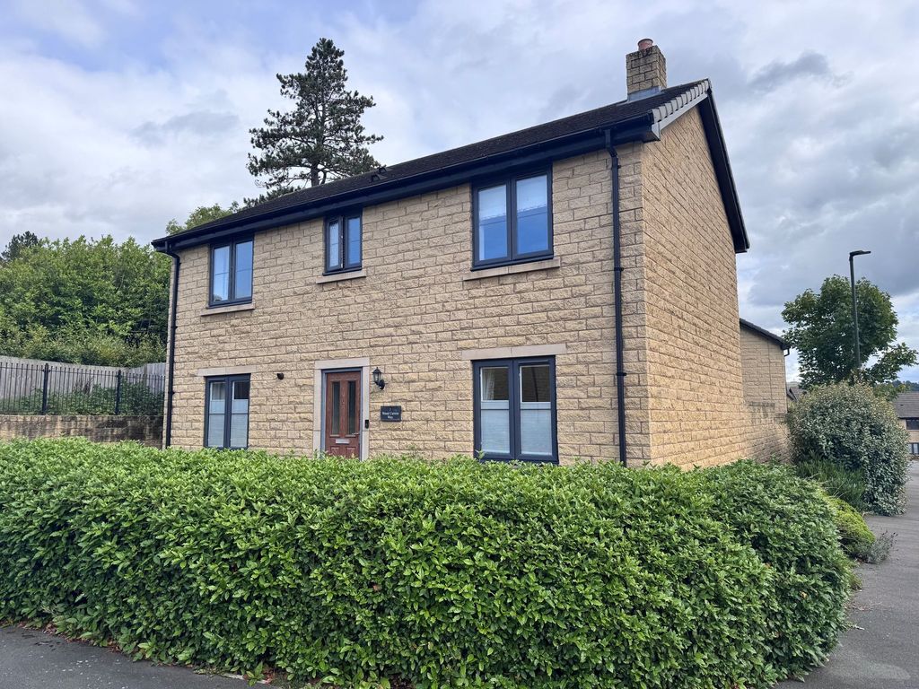 Property photo 1 of 23
