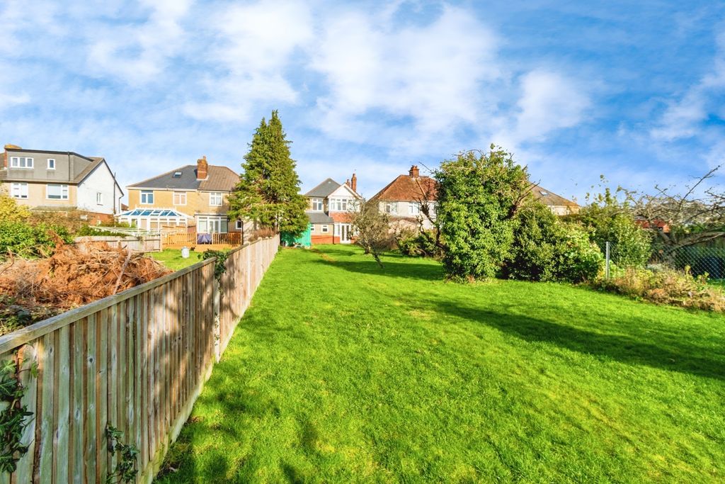 Property photo 2 of 17 Pbox-Img.Jpg