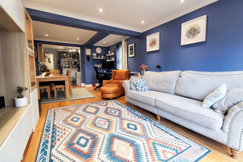 Property photo 3 of 29 Photo 14