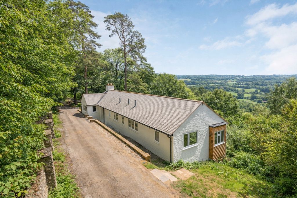 Property photo 1 of 15 Elevate External ...