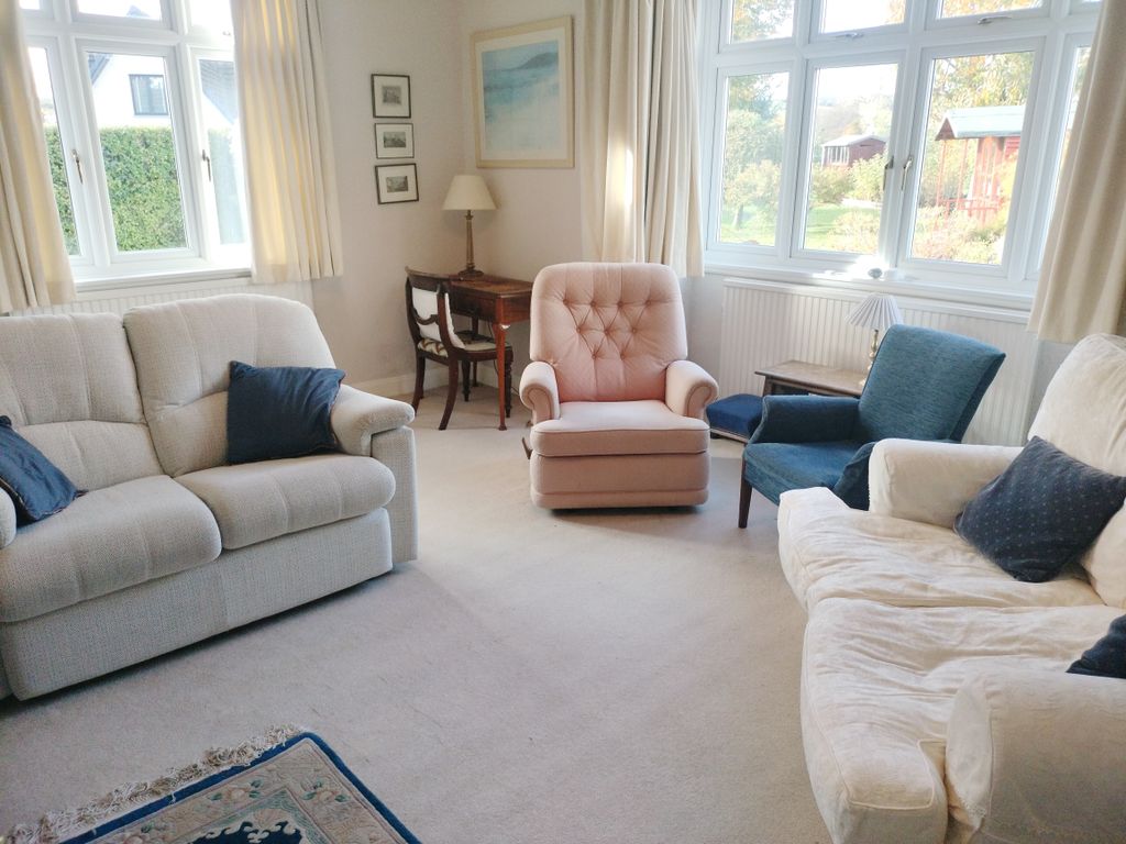 Property photo 2 of 20