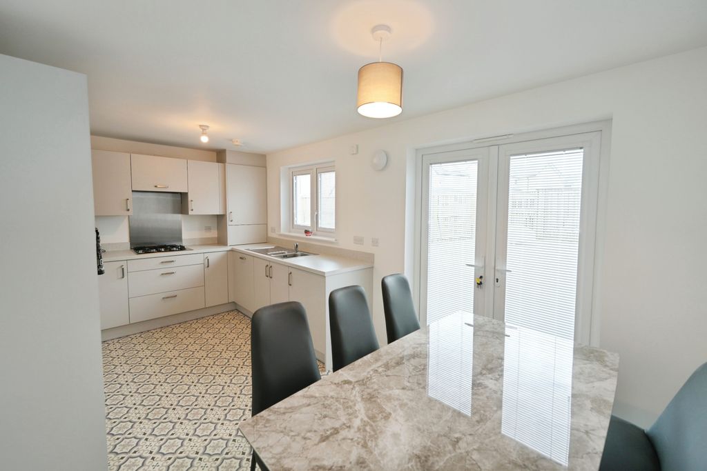 Additional image 5 of 3 bed semi-detached house for saleLongbow Place, Kilwinning KA13