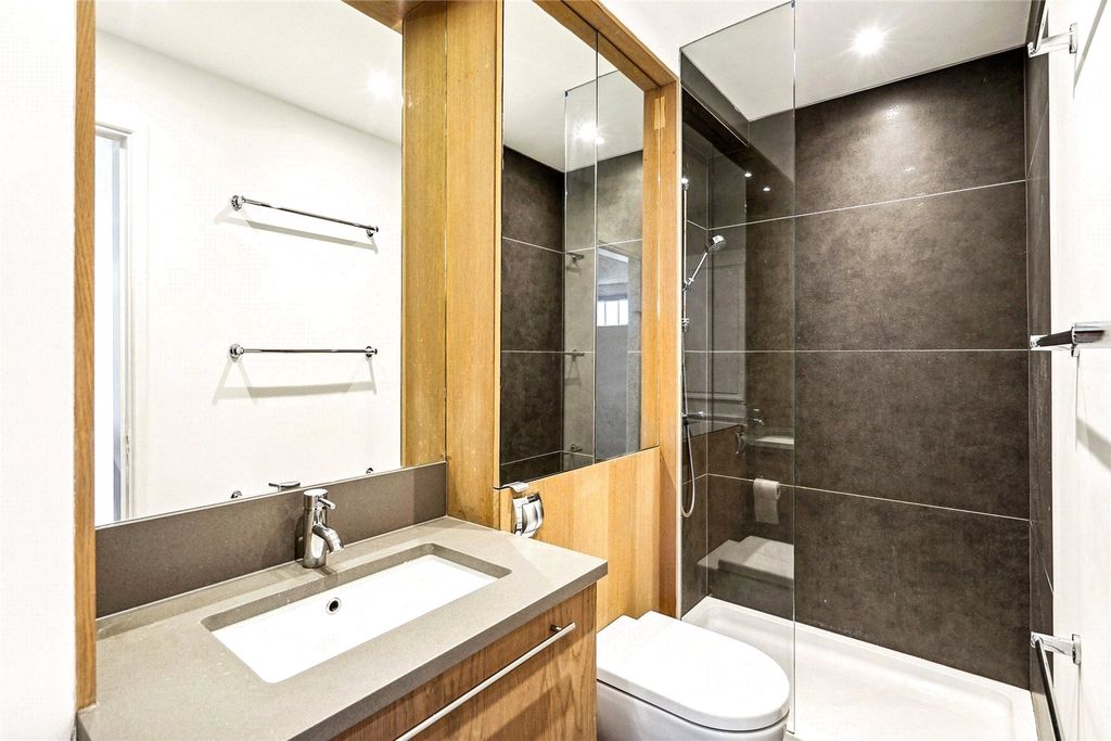 Property photo 2 of 7 Picture No. 05