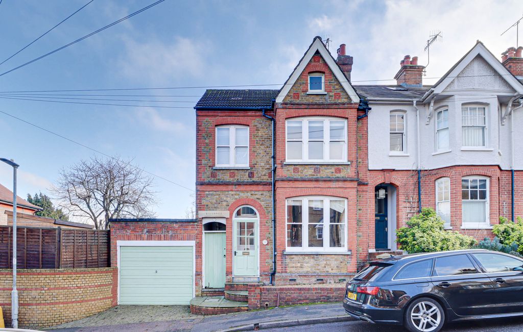 Property photo 1 of 16 Front