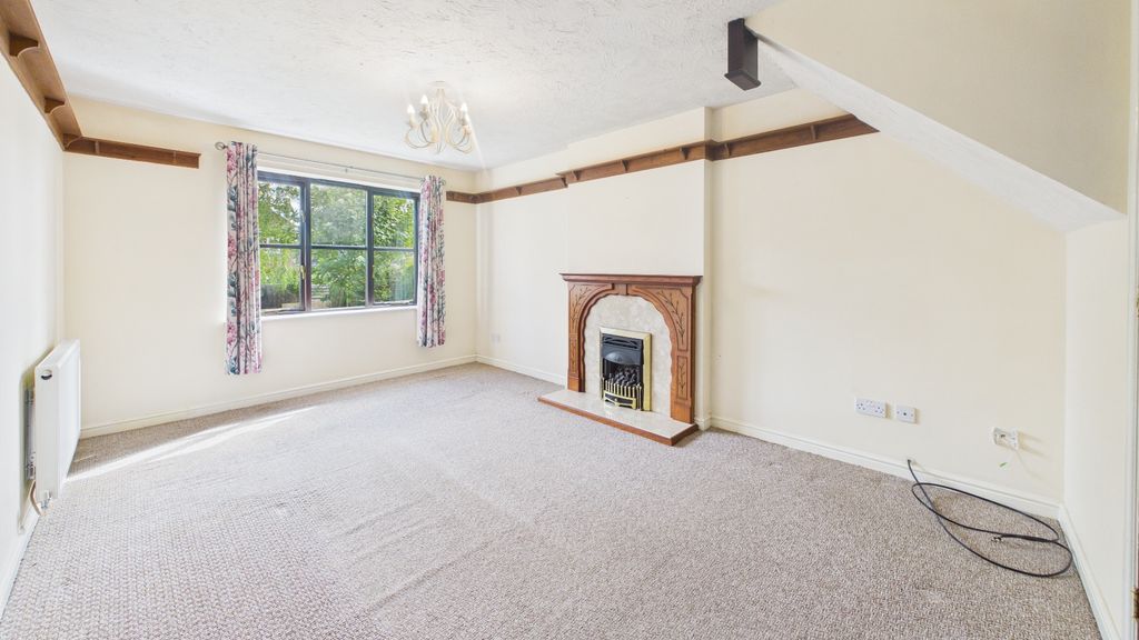 Property photo 2 of 23 5065856