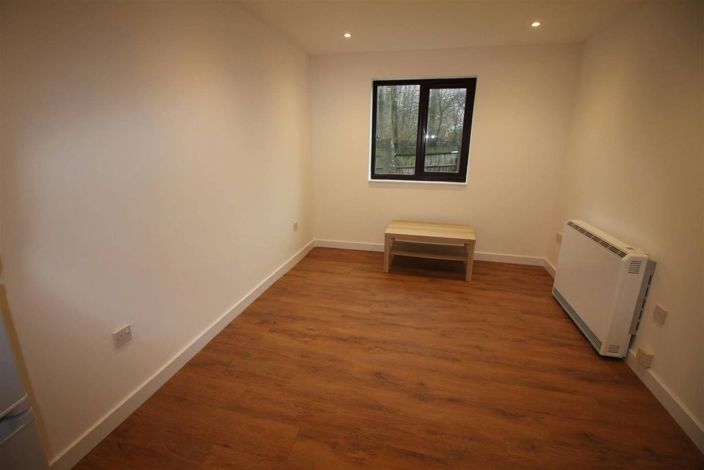 Property photo 3 of 5 Photo