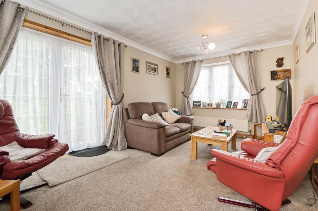 Property photo 2 of 18