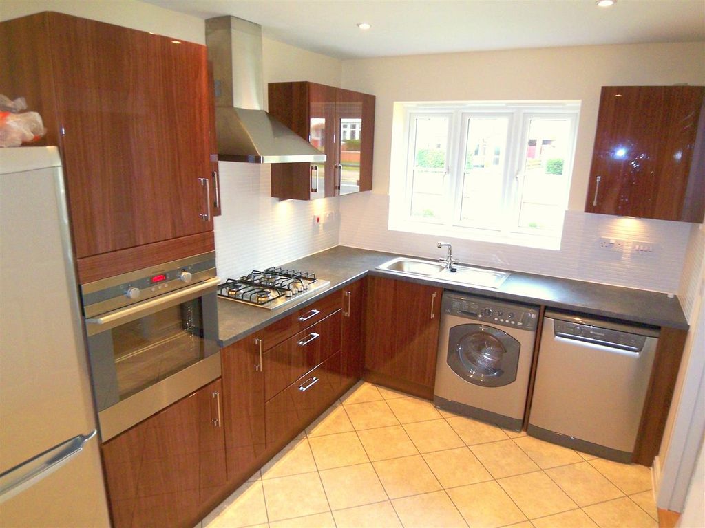 Property photo 2 of 5