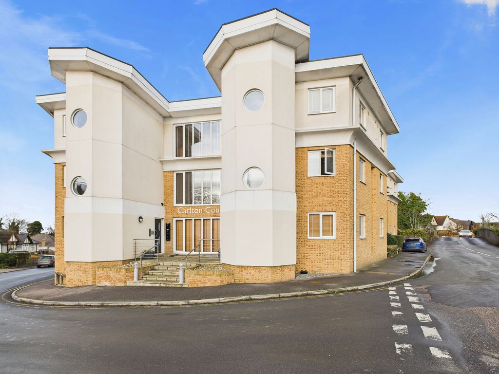 Property photo 2 of 8 Gallery