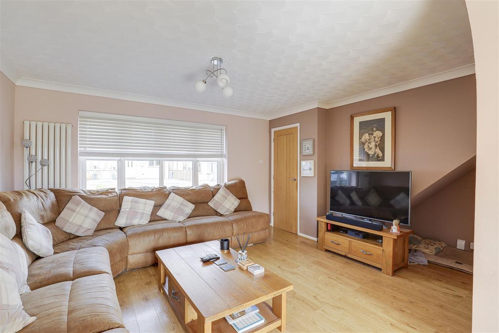 Property photo 3 of 23 1473.Jpg