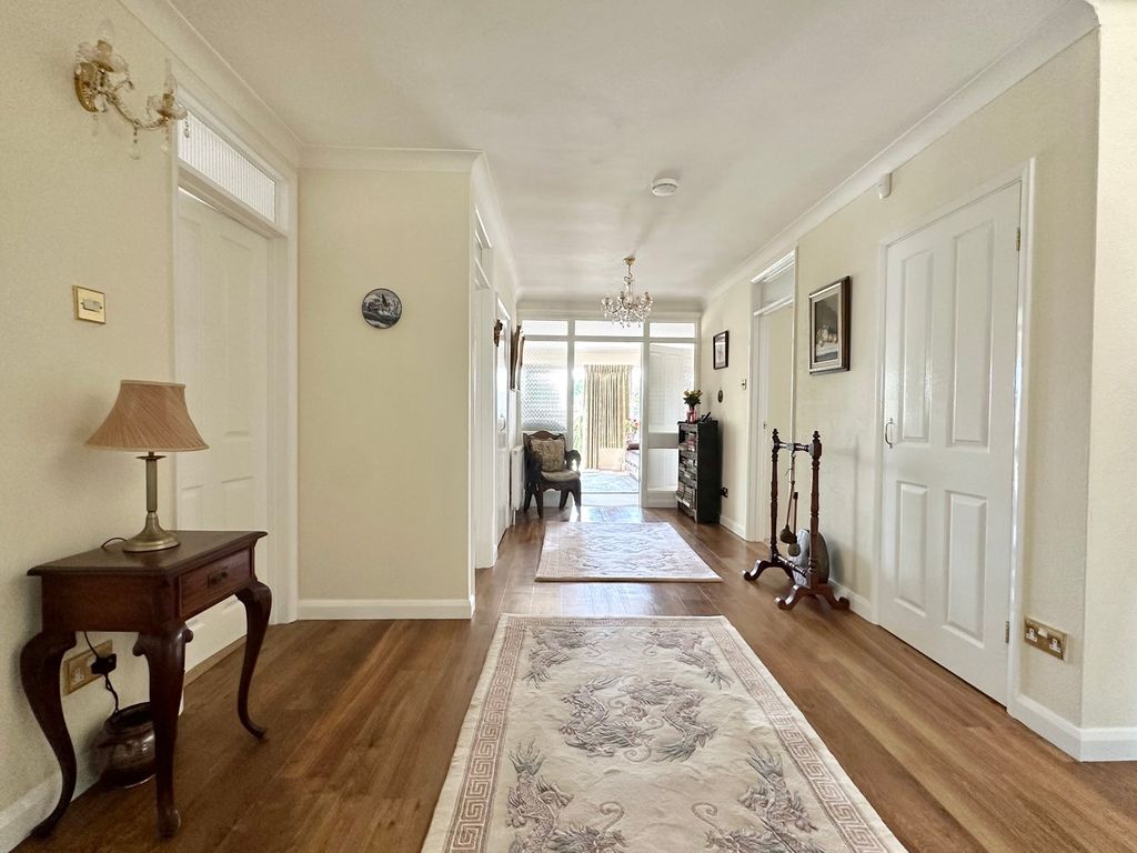 Property photo 3 of 26