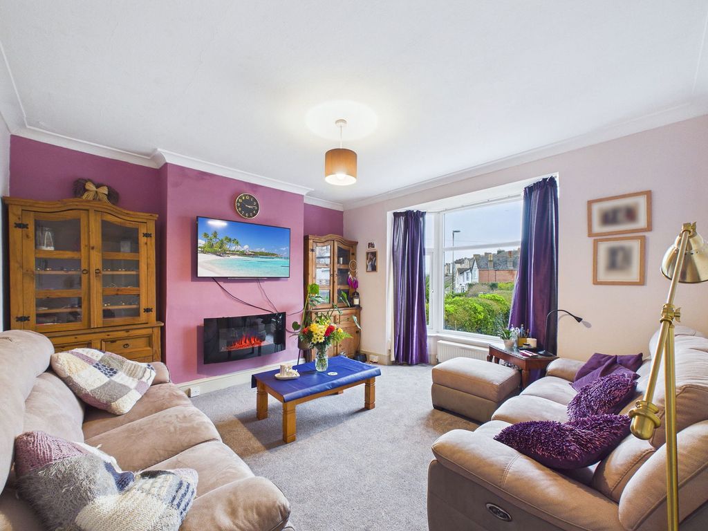 Property photo 2 of 24