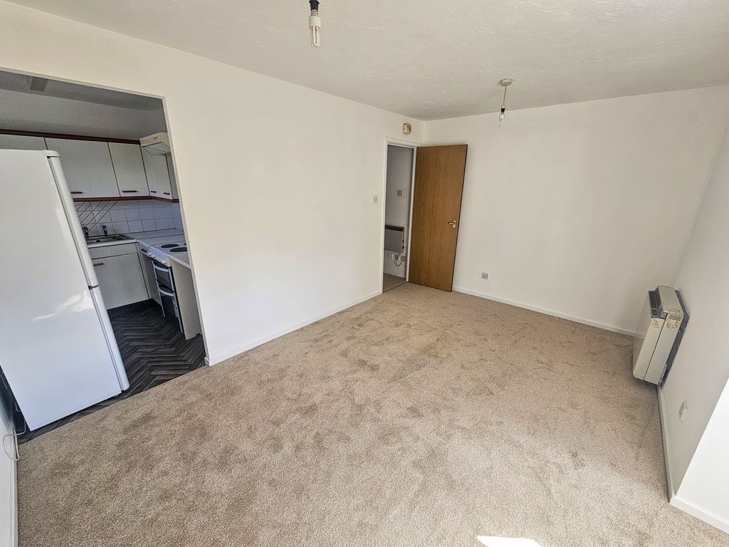 Property photo 2 of 5