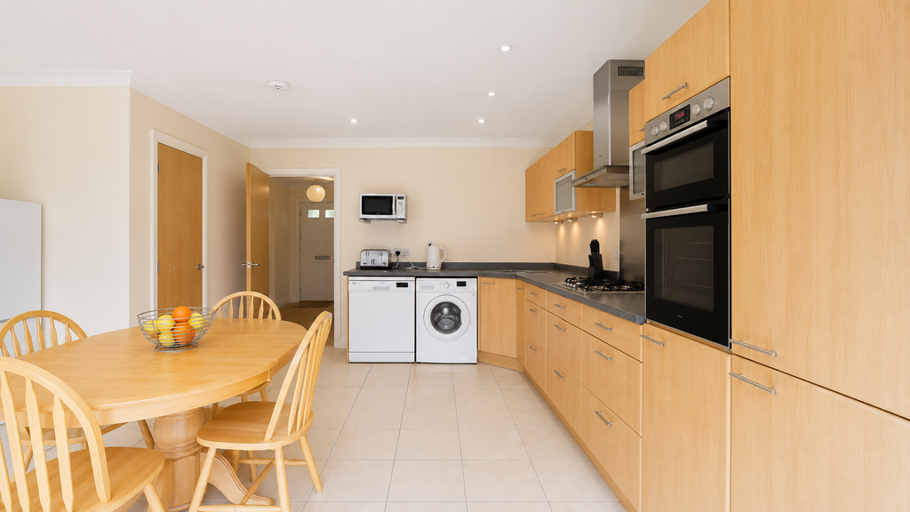 Property photo 2 of 18 Kitchen - Angle 2